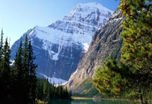 东升国际官网:石宇奇苦战三局险胜李诗沣 晋级全英羽毛球公开赛决赛.